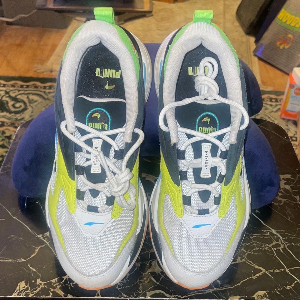 Puma R 11 System Kid Sneakers - White, Lime, and Navy (Size 5.5) … minimal wear